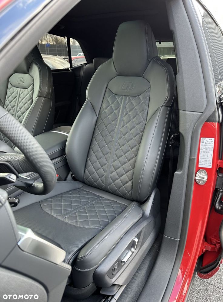 Audi SQ8 - 12