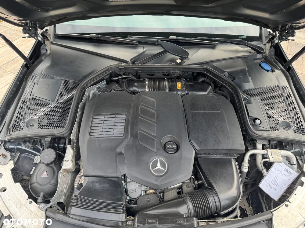 Mercedes-Benz Klasa C 300 d 9G-TRONIC Avantgarde - 21
