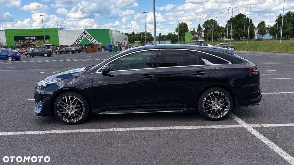 Kia ProCeed - 13