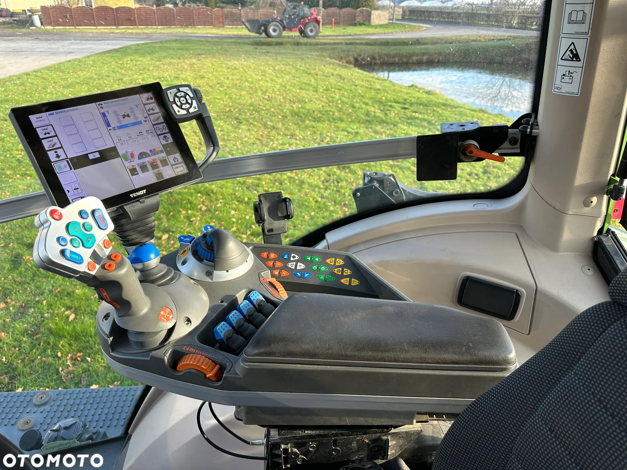 Fendt 828 S4 Profi Plus ,724 - 14