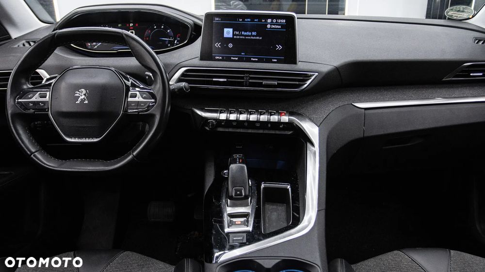Peugeot 5008 1.5 BlueHDi Allure S&S EAT8 - 19