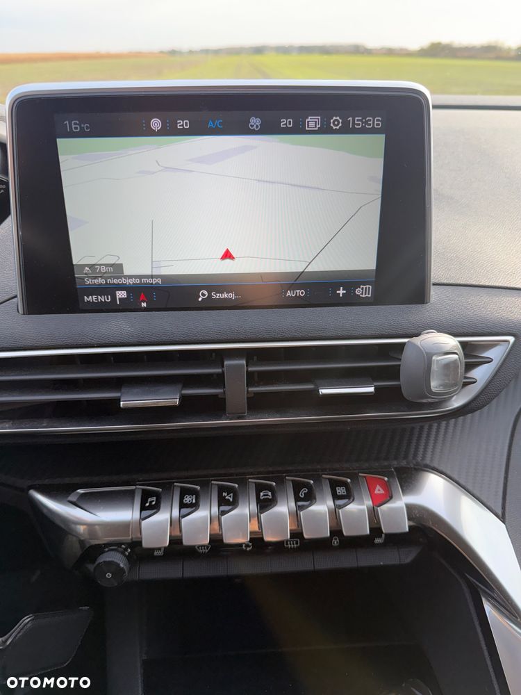 Peugeot 5008 - 16