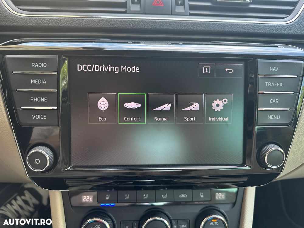 Skoda Superb 2.0 TDI DSG L&K - 19