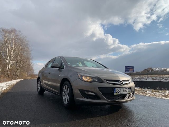 Opel Astra - 1