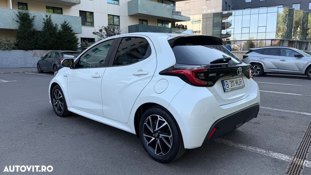 Toyota Yaris - 4