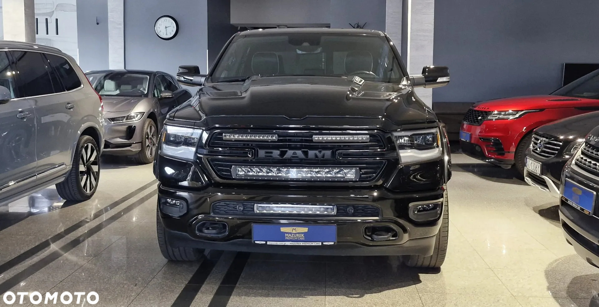 RAM 1500 Crew Cab Laramie - 3