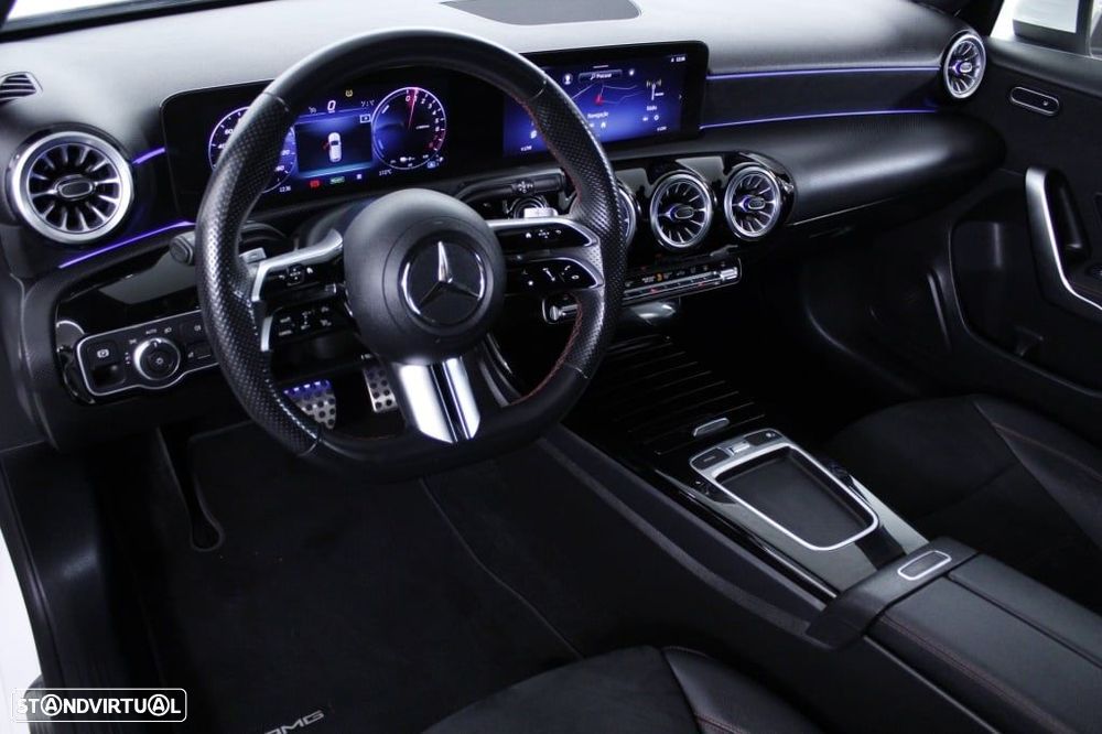 Mercedes-Benz A 250 e - 33
