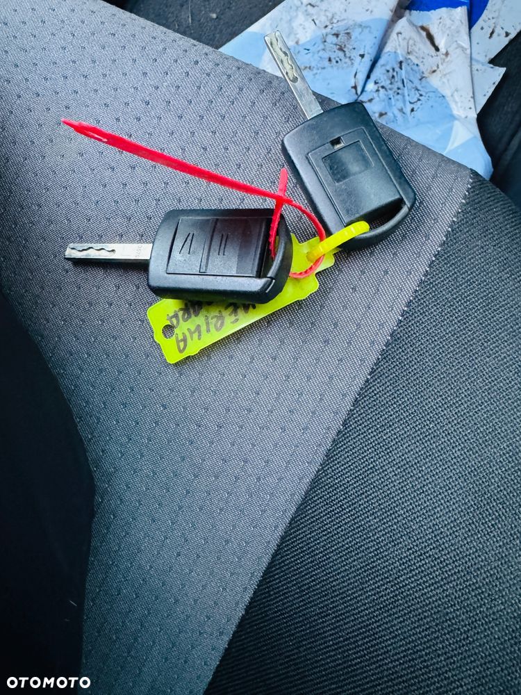 Opel Meriva 1.6 16V Easytronic Cosmo - 9