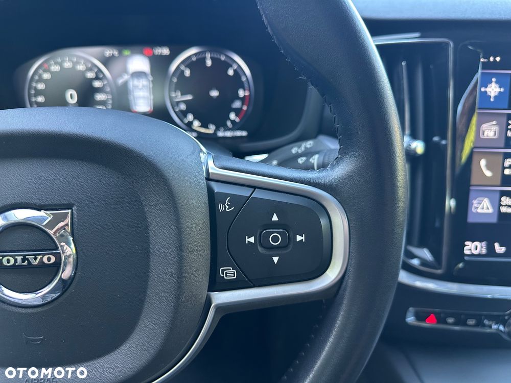 Volvo V60 D3 Drive-E Momentum - 21