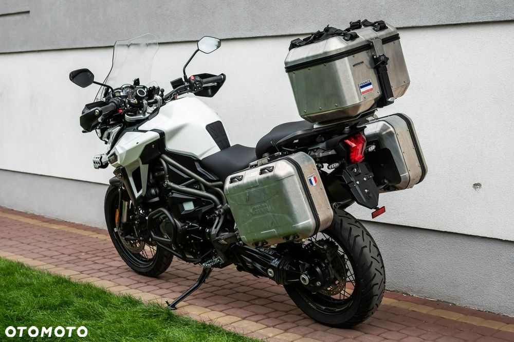 Triumph Tiger - 9