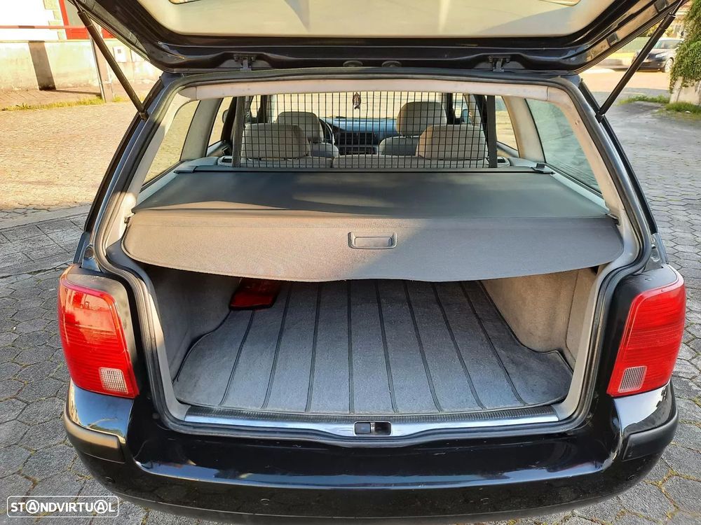 VW Passat Variant 1.9 TDi Confortline - 12