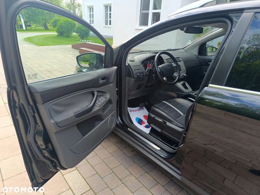 Ford Kuga 2.0 TDCi 4x4 Titanium - 23