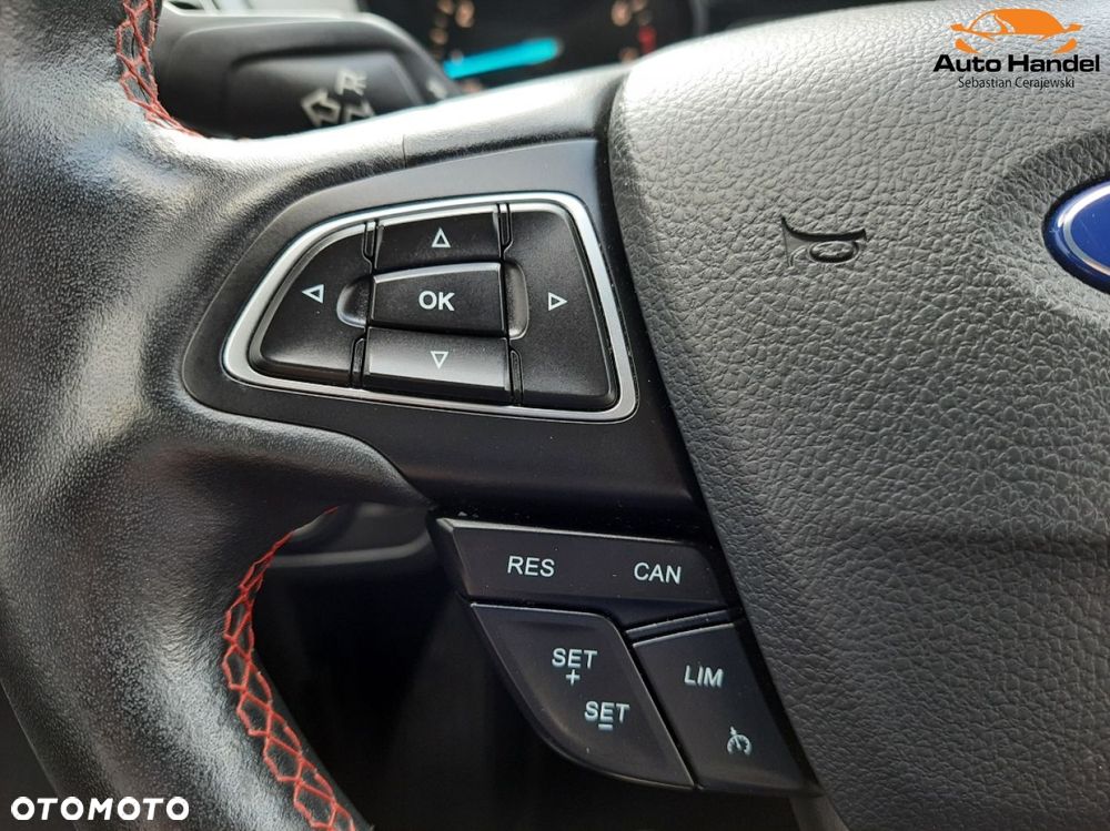 Ford Kuga 1.5 EcoBoost 2x4 ST-Line - 33