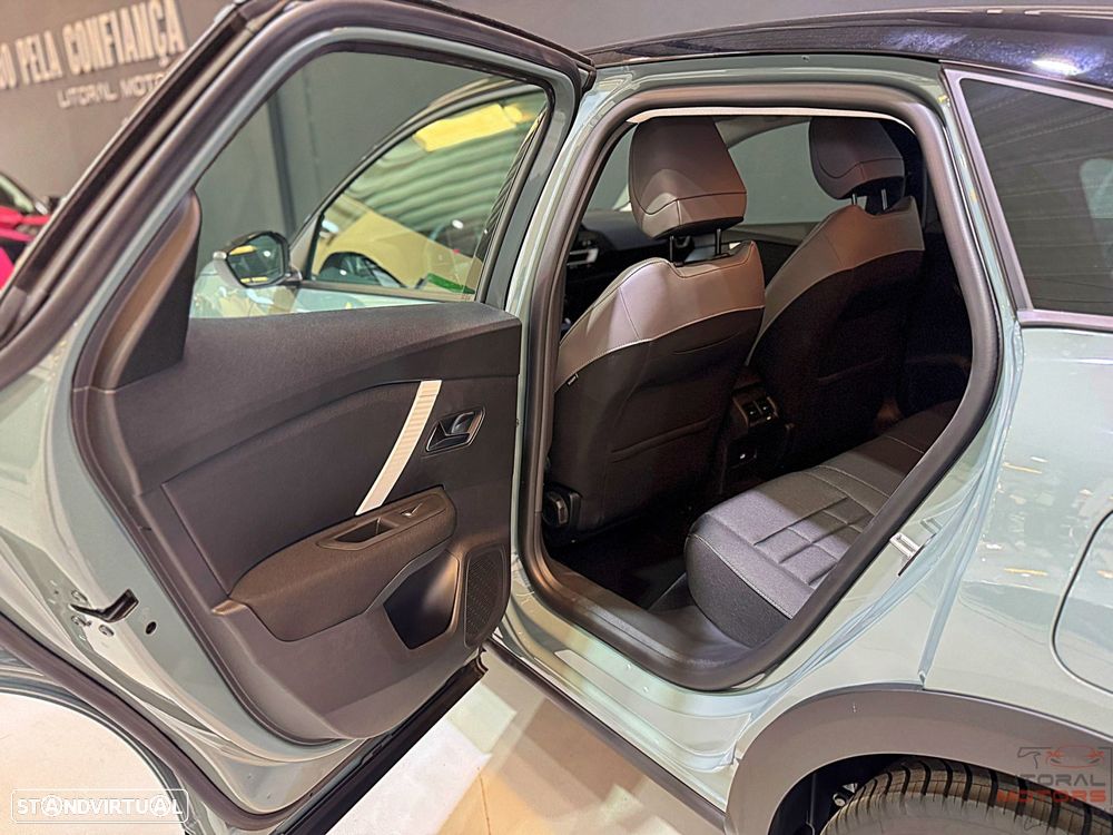 Citroën C4 1.2 Hybrid Plus e-DSC6 — fotografia 15
