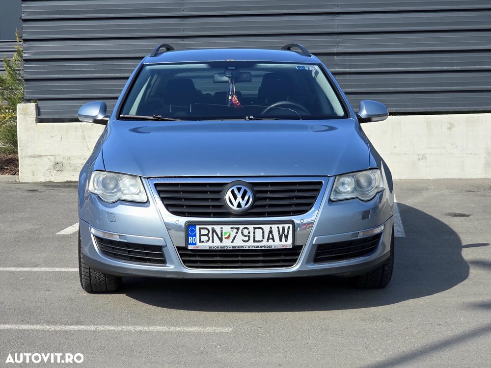 Volkswagen Passat 2.0 TDI DSG Comfortline - 11