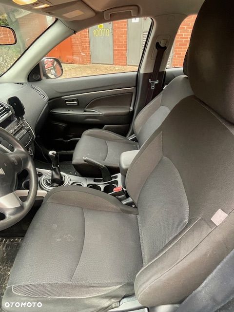 Mitsubishi ASX 1.6 Inform - 11