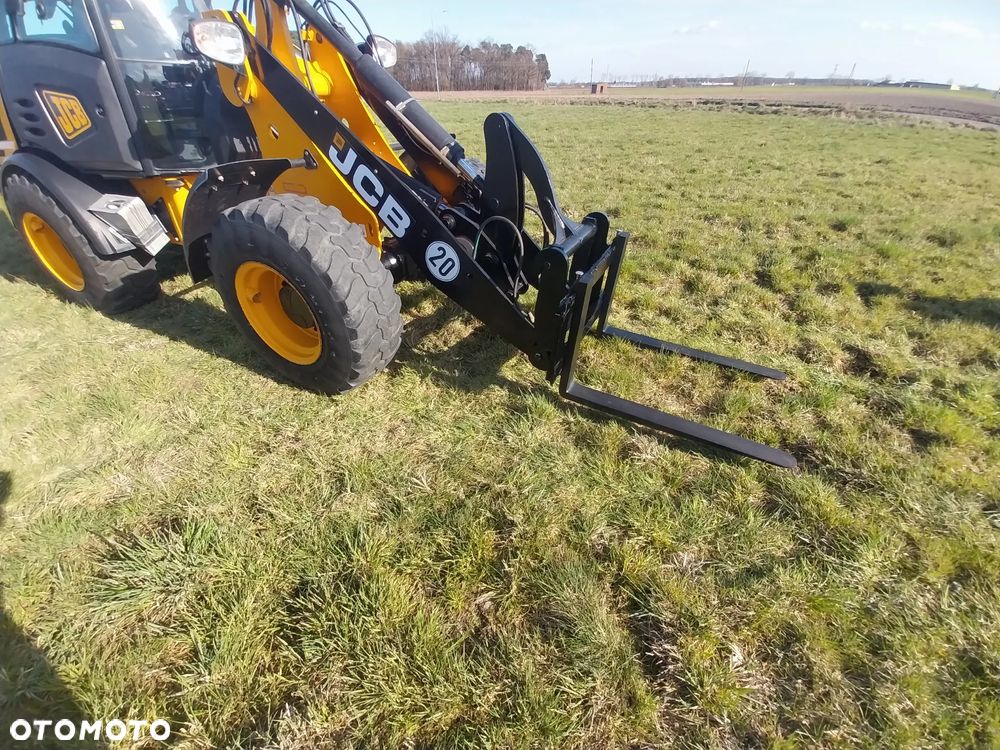 JCB 407 T4 - 19