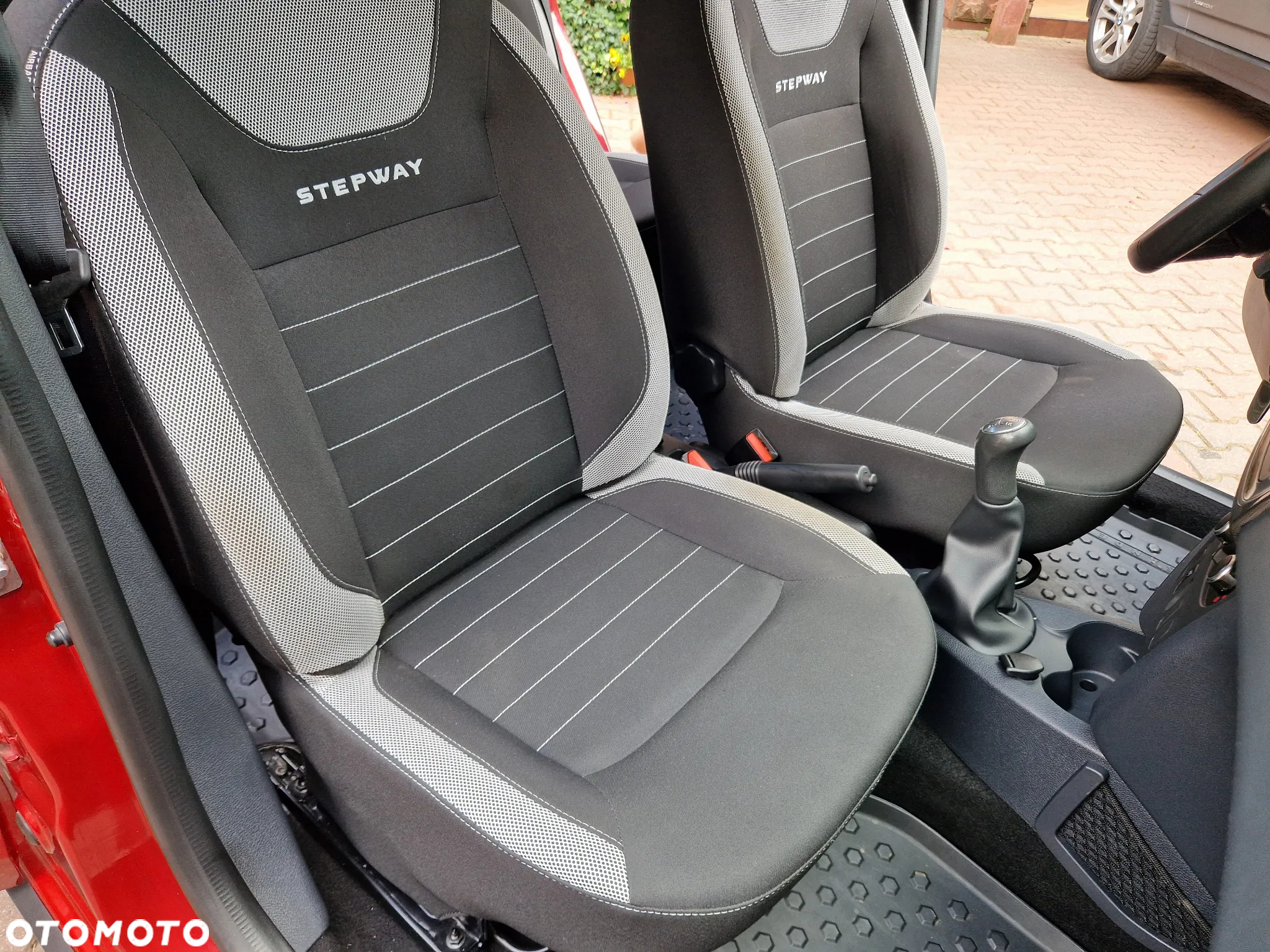 Dacia Sandero Stepway 0.9 TCe Laureate S&S - 24