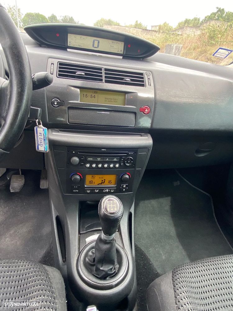 Citroën C4 1.6 HDi 110 Exclusive - 9