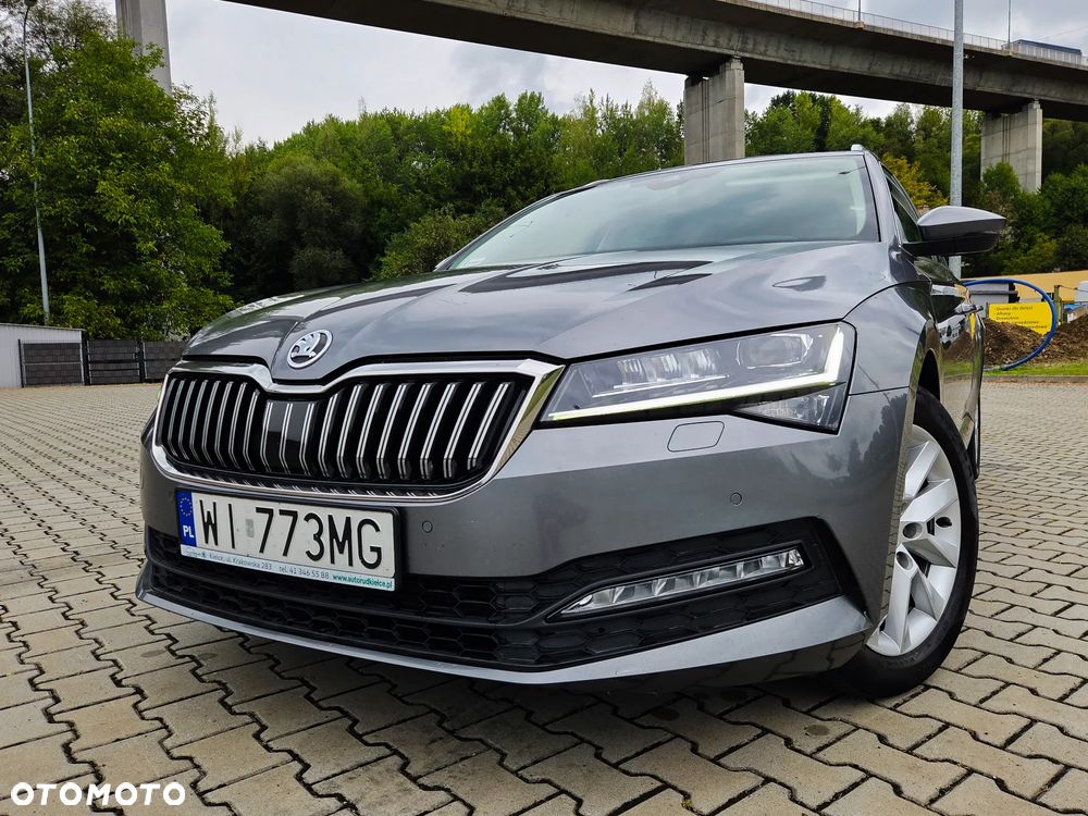 Skoda Superb 2.0 TDI SCR Ambition DSG - 2