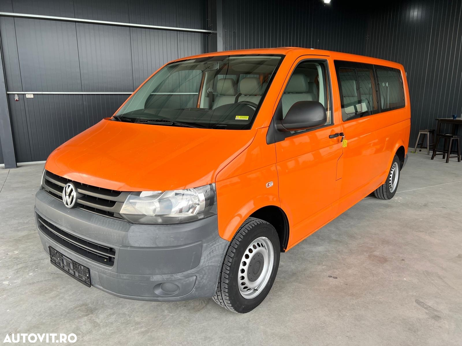 Volkswagen Transporter - 2