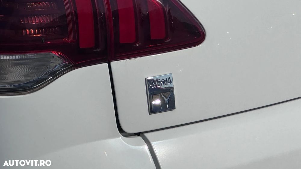 Peugeot 3008 HYbrid4 - 7