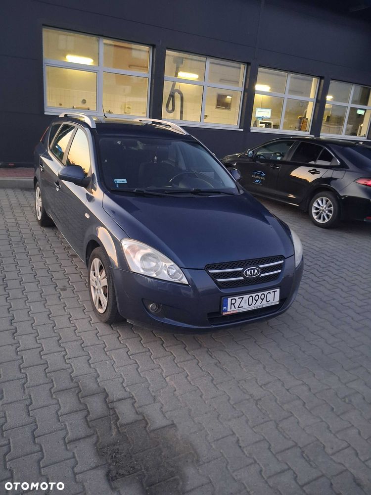 Kia Ceed - 3
