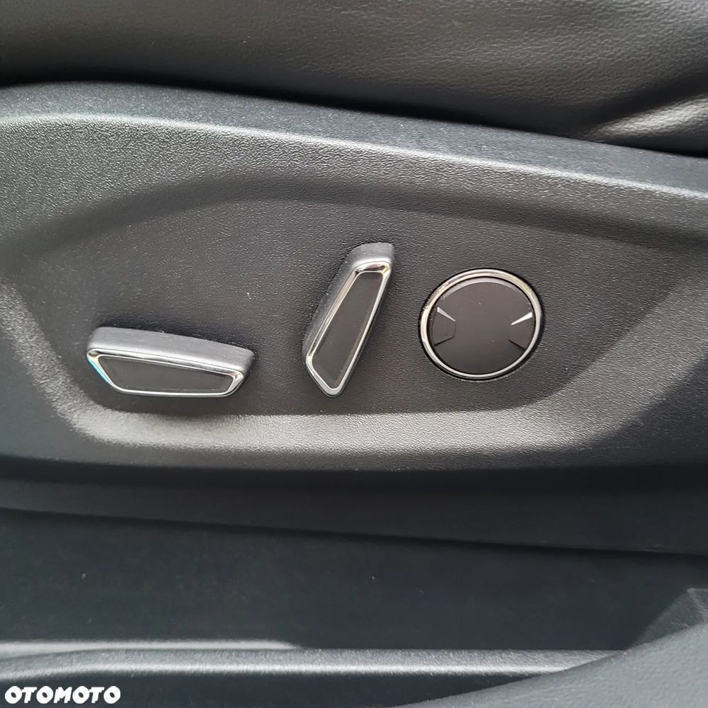 Ford Edge - 11