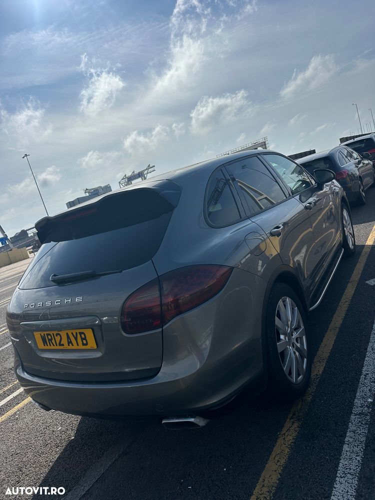 Porsche Cayenne Tiptronic S - 3