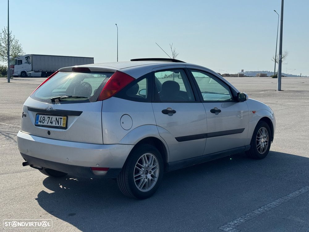 Ford Focus 1.4 Ambiente - 3
