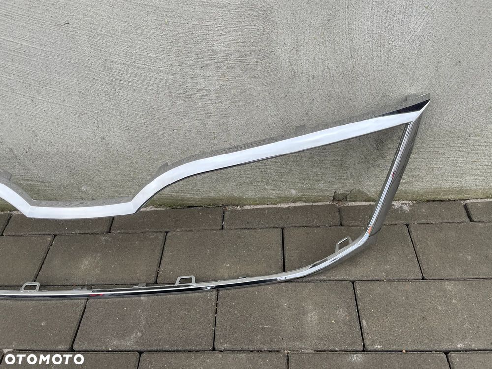 ATRAPA, CHROM SKODA OCTAVIA III LIFT  2017-2020 - NOWA - 2