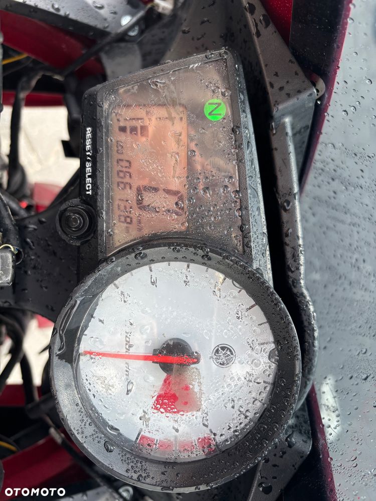Yamaha YZF - 11