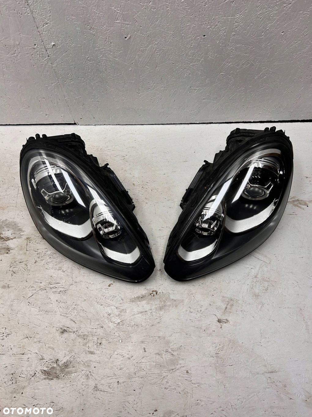 LAMPA LAMPY PORSCHE CAYENNE II LIFT 7P 7P5 2014-2017 7P5941752F 7P5941751F - 2