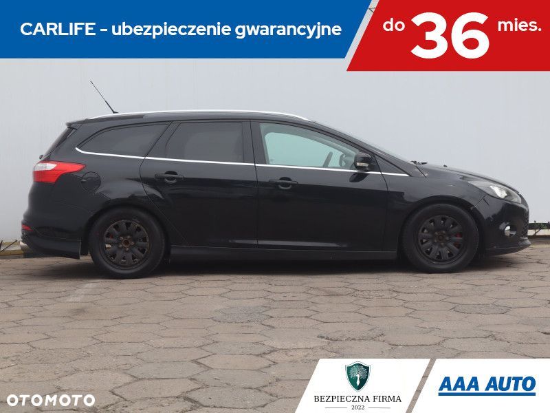 Ford Focus SW - 8