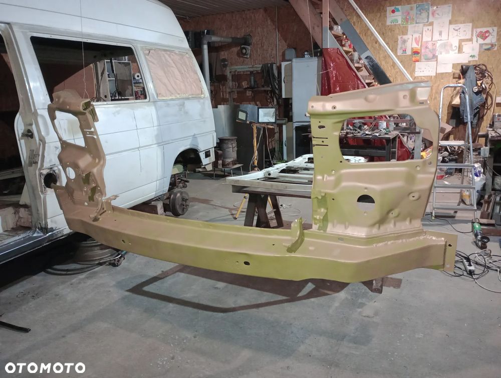 Volkswagen Transporter - 22