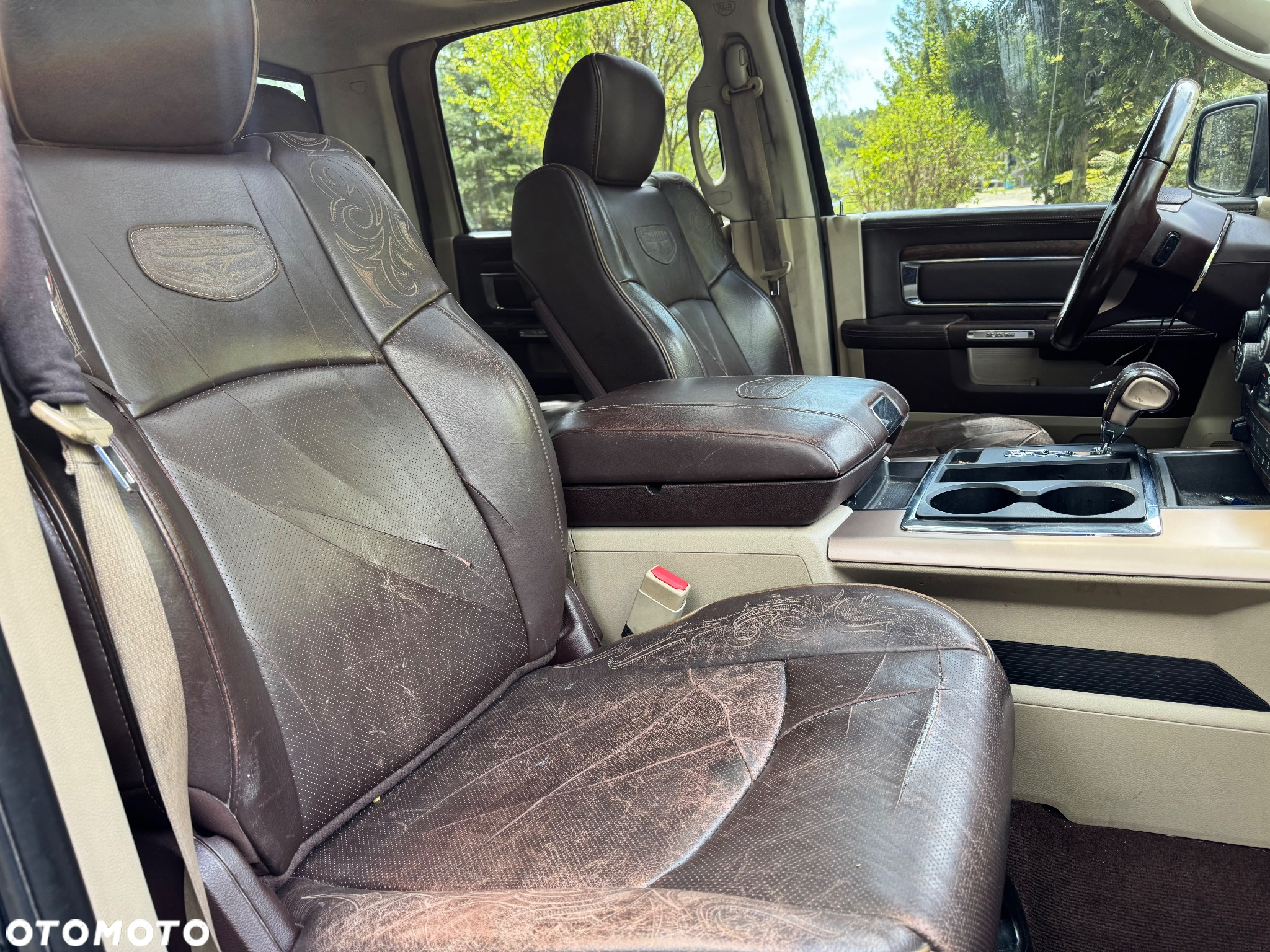 Dodge RAM 1500 5.7 4x4 - 24