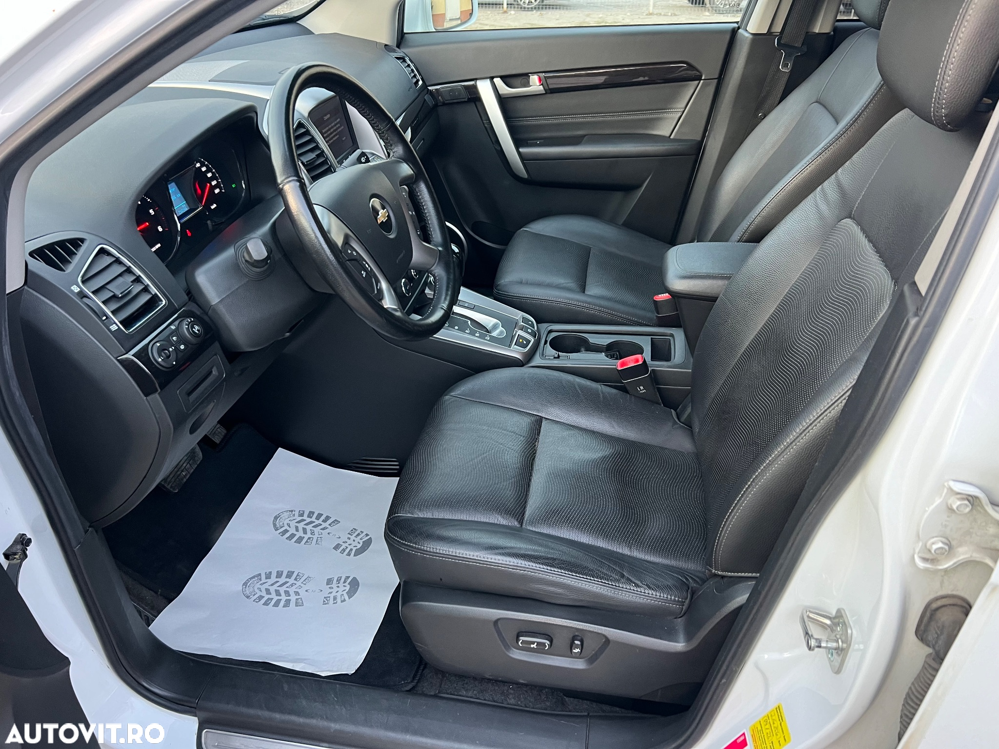 Chevrolet Captiva 2.2D AWD Plus Aut. 7 locuri LT black leather - 6
