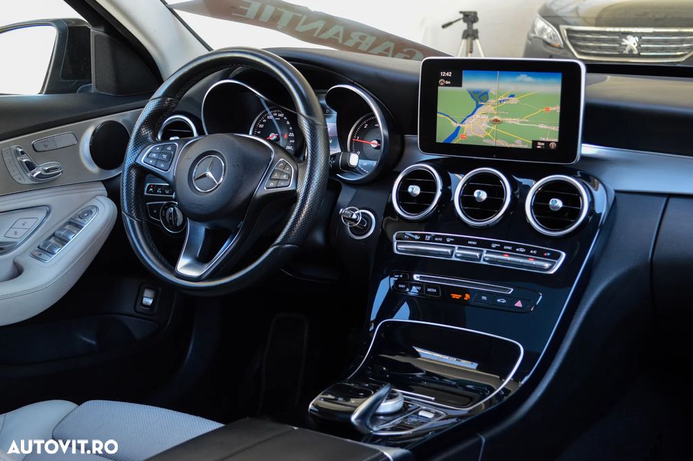 Mercedes-Benz C 200 (BlueTEC) d 7G-TRONIC Exclusive - 4