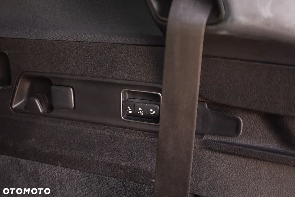 Mercedes-Benz GLE 400 d 4Matic 9G-TRONIC AMG Line - 30