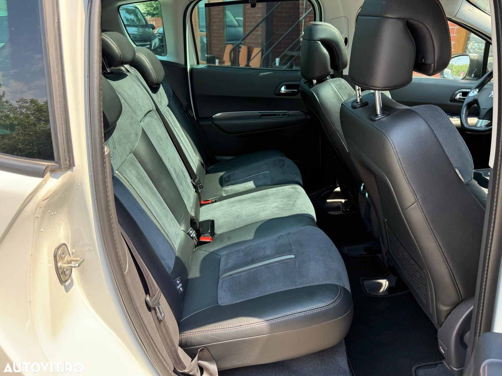 Peugeot 3008 PureTech 130 Stop & Start GPF Crossway - 8