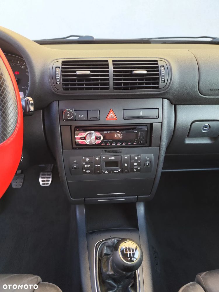 Audi A3 Sportback 1.6 Ambiente - 30