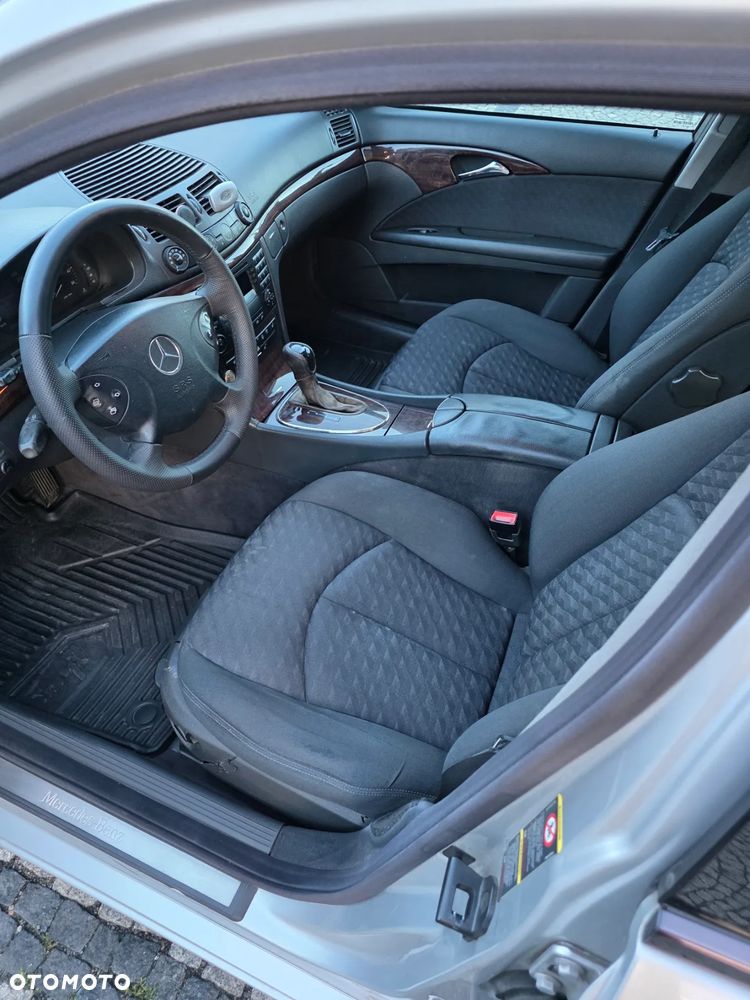 Mercedes-Benz Klasa E - 15