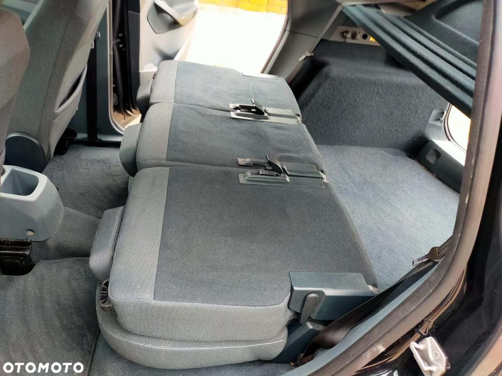 Ford C-MAX 1.6 EcoBoost Start-Stop-System Champions Edition - 29