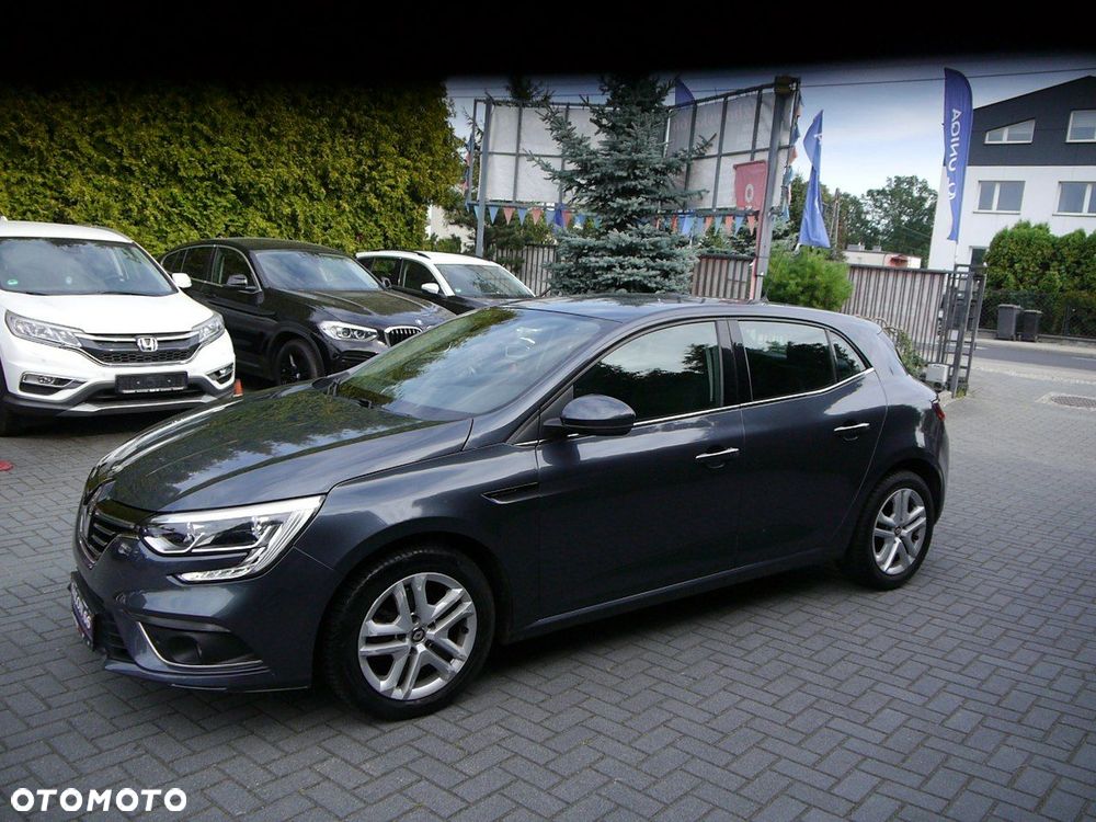 Renault Megane ENERGY TCe 140 EDC LIMITED - 12