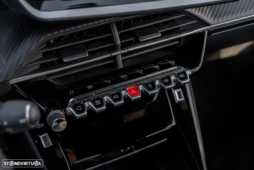Peugeot e-2008 50 kWh GT - 14