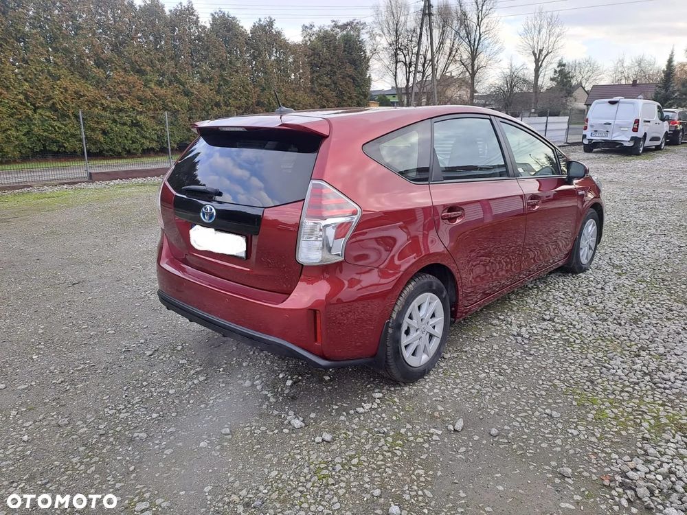 Toyota Prius+ (Hybrid) - 4