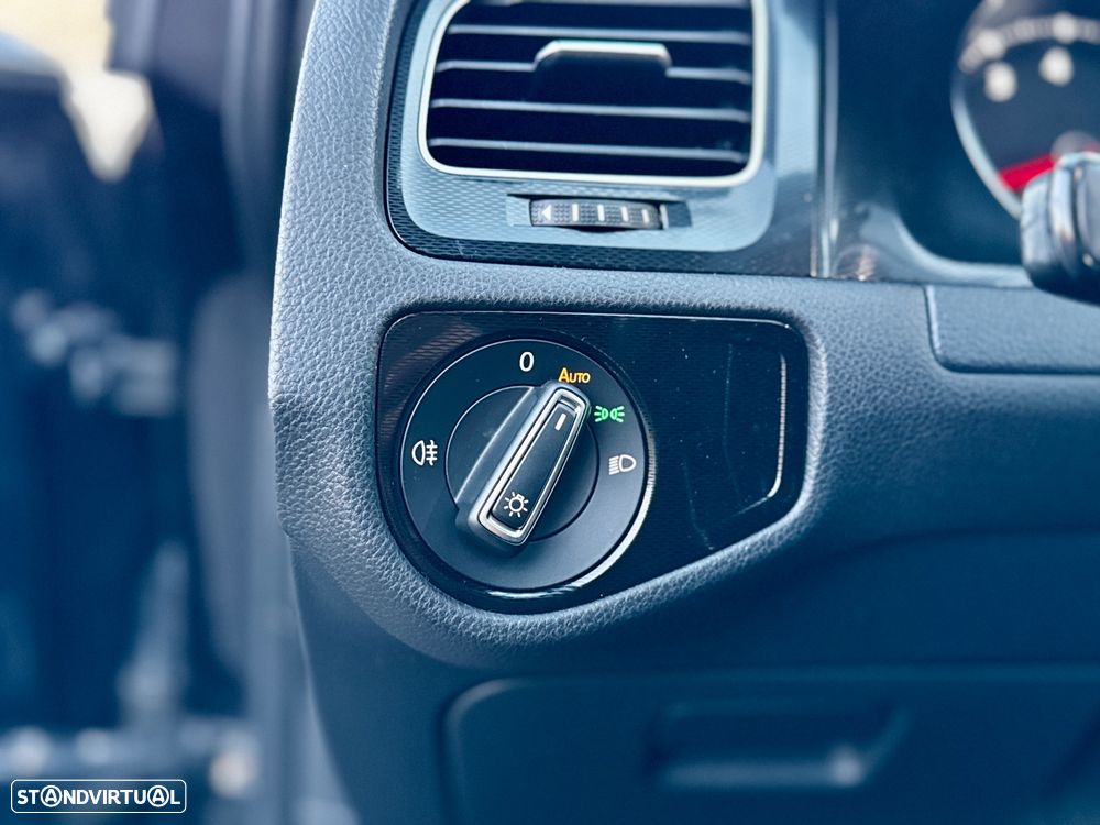 VW Golf GTI Performance BlueMotion DSG - 26