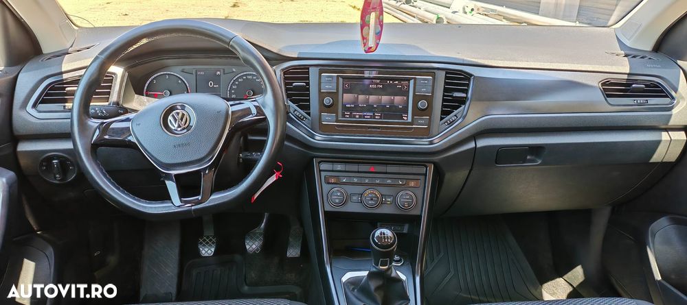 Volkswagen T-Roc 1.6 TDI Base - 2