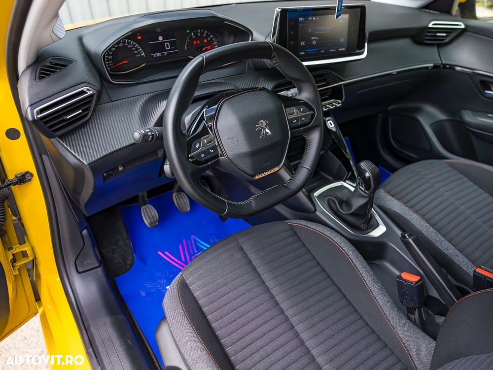Peugeot 208 1.2 L PureTech STT Active - 4