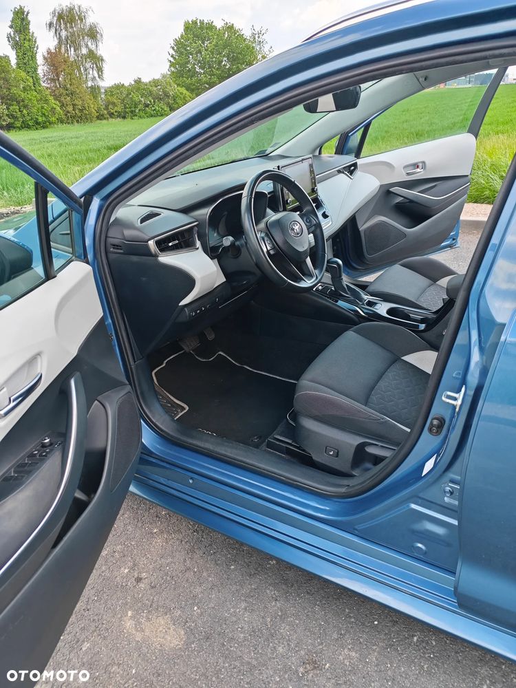 Toyota Corolla 2.0 Hybrid Comfort - 11